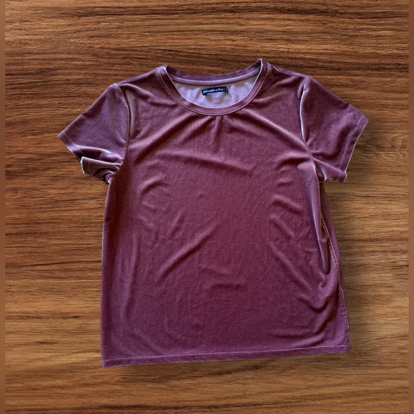 Abercrombie and Fitch Velvet short sleeve top wine color size M comfy top - Picture 1 of 16
